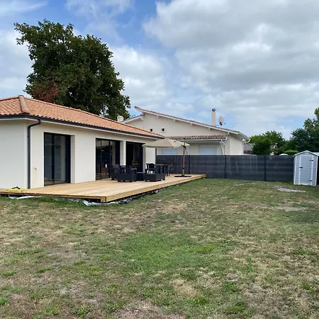 Maison Du Lanot 빌라 *