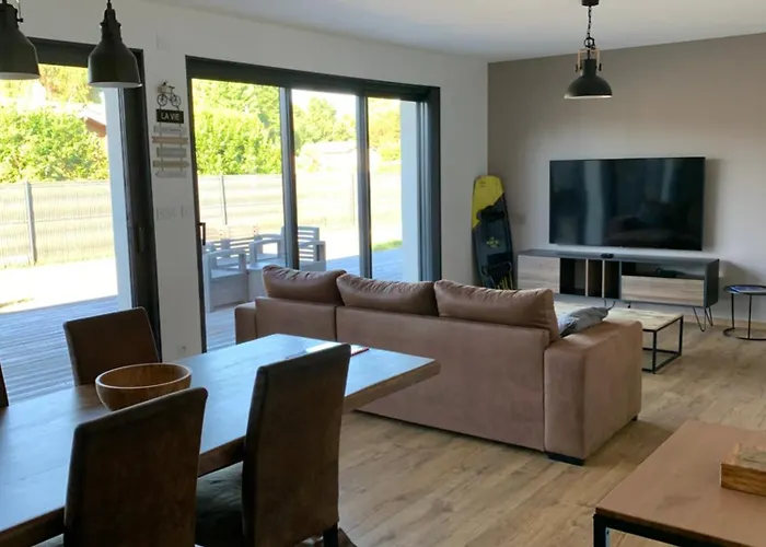 فيلة Maison Du Lanot ساليس