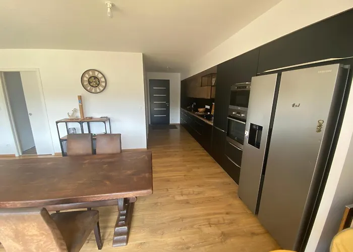 فيلة Maison Du Lanot *